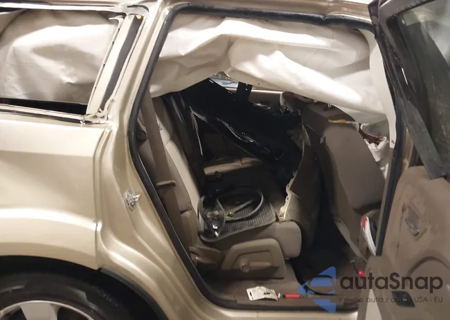 3D4PG5FV9AT108750: 40646932