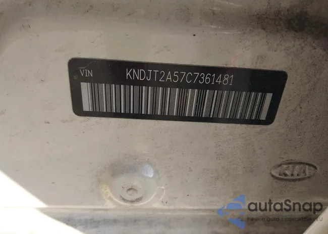 KNDJT2A57C7361481: 40646950