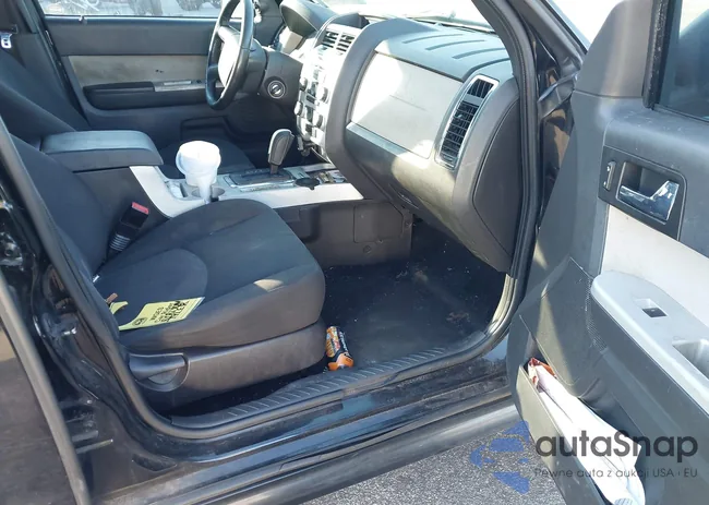 4M2CU81G69KJ16861: 40649799