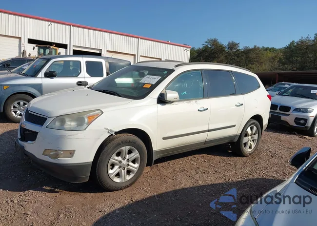 1GNKRLED4BJ140973: 40649963