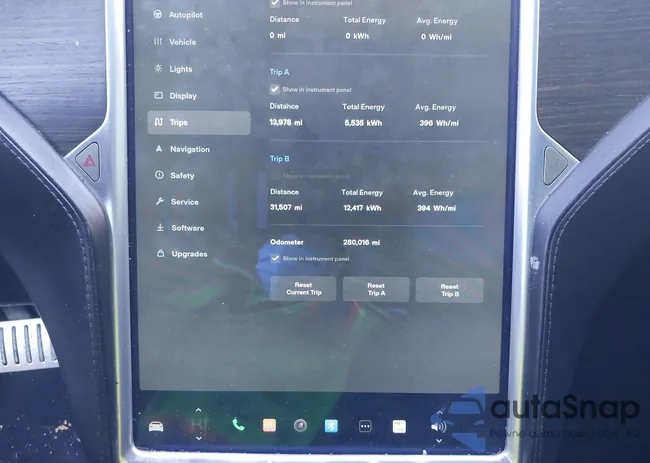 5YJSA1E42FF102675: 40652504