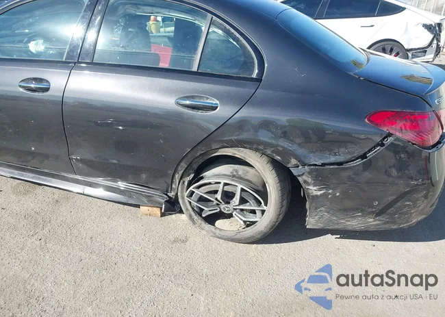 W1KAF4GB5NR047468: 40652853