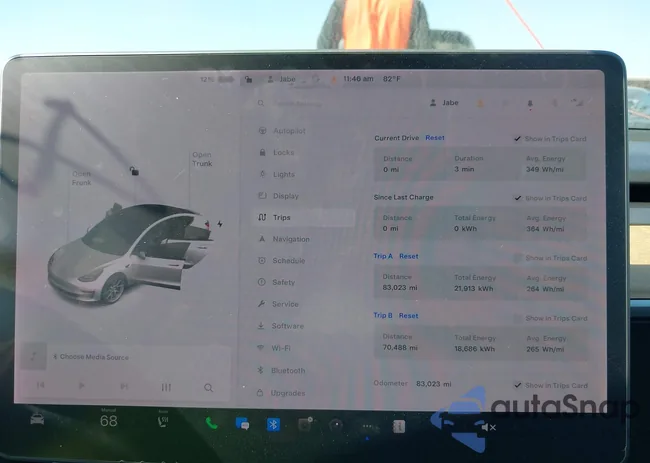 5YJ3E1EBXMF984165: 40656498