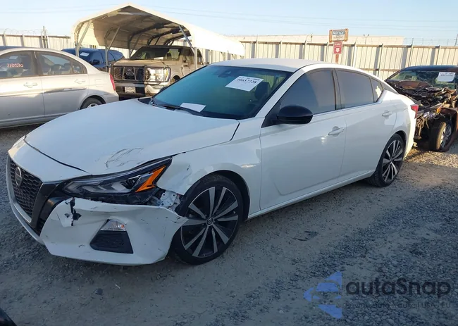 1N4BL4CV8NN340768: 40657228