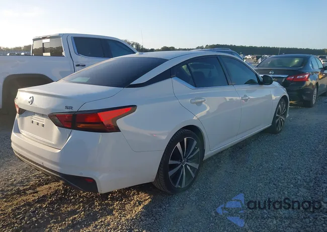 1N4BL4CV8NN340768: 40657228