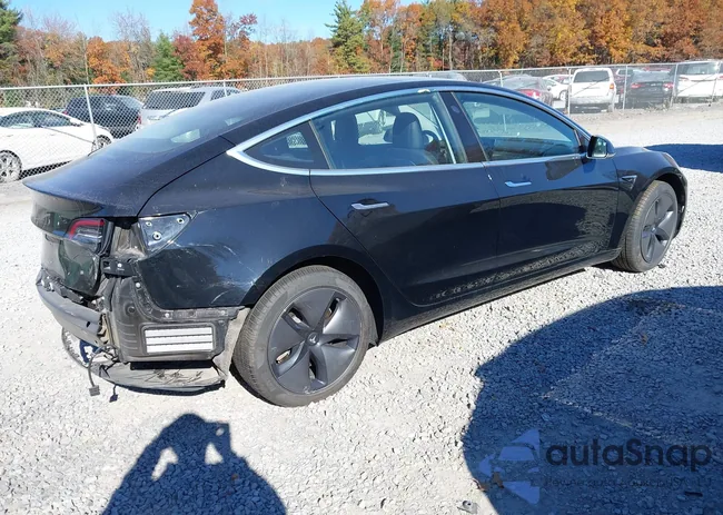 5YJ3E1EA9JF152769: 40657260