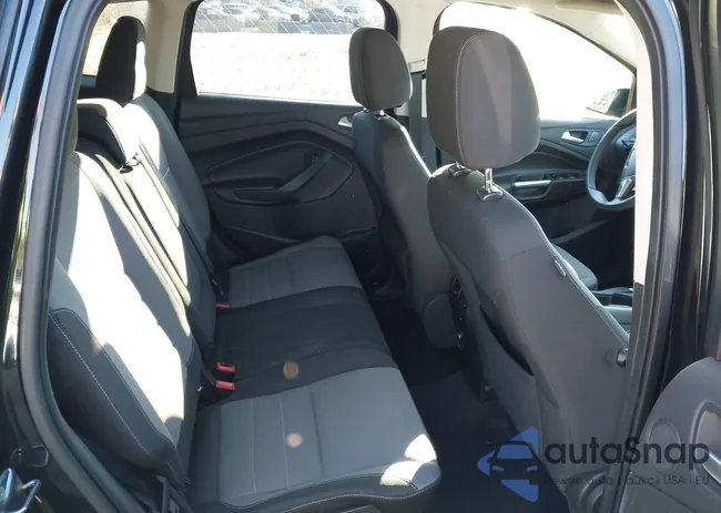 1FMCU0GX8DUC83875: 40658194