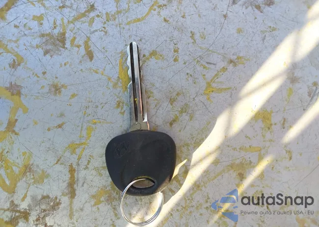 5XYZG3AB3BG084784: 40657736