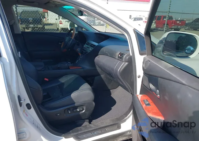 2T2BK1BA0BC099728: 40657868