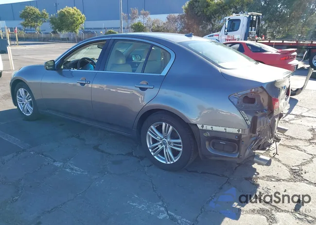 JN1DV6AP1CM812280: 40659143