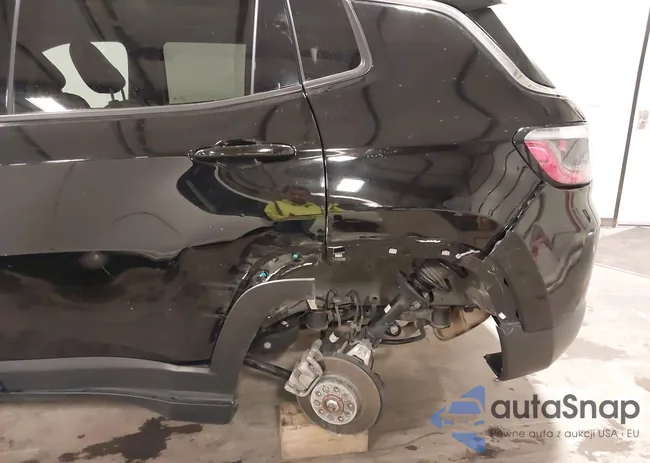 3C4NJDCB4JT453887: 40658824