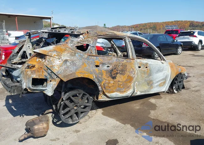 19XFL2H88PE012020: 40660663