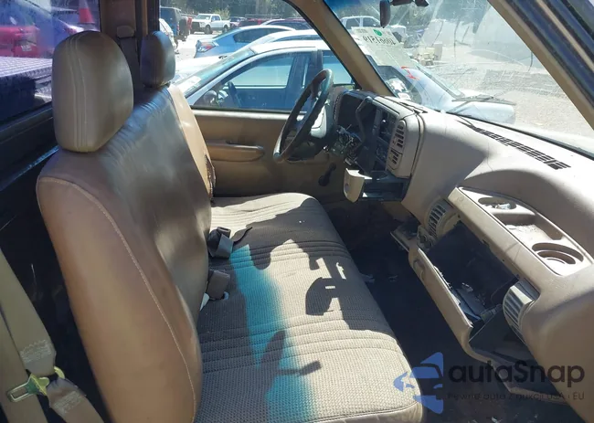 1GCEC14Z1SZ118004: 40661519