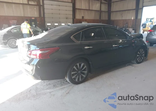 1N4AL3AP0JC207972: 40661835