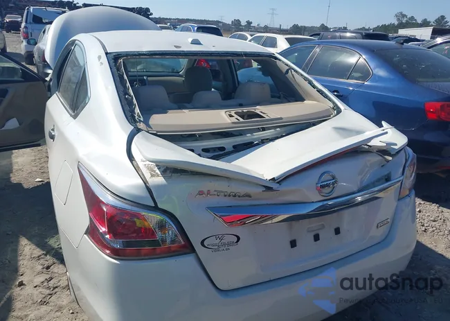 1N4AL3AP0FC476853: 40664243