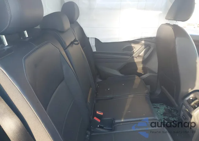 3VV2B7AX8KM128558: 40665256