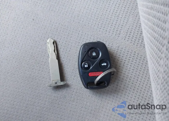 2HGFB2F5XCH605809: 40666154