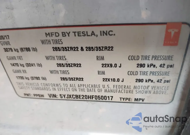 5YJXCBE20HF050017: 40667440