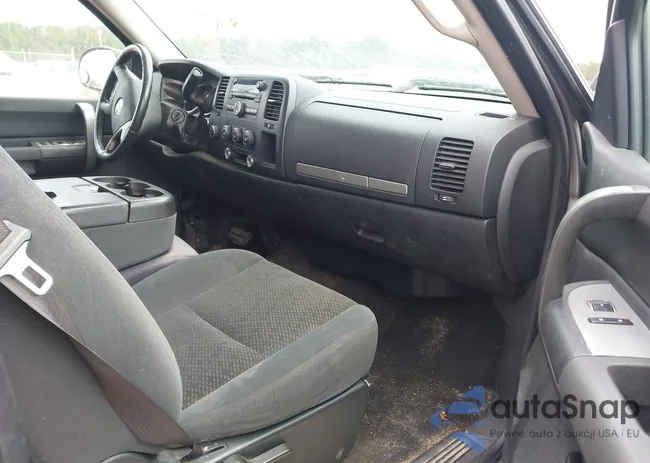 2GCEK19C081325427: 40667543