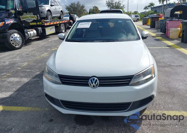 3VWLL7AJ2EM266867: 40669372