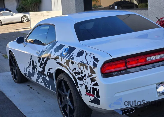 2C3CDYAG9EH110774: 40668996