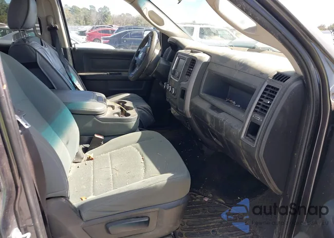 3C6RR7KT4HG722826: 40670445