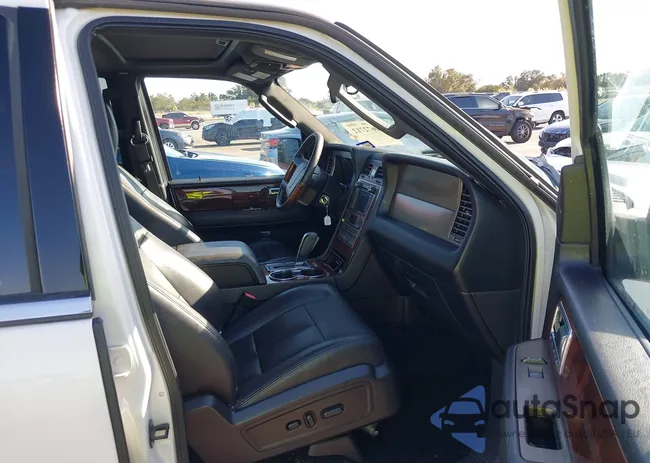 5LMJJ2H51BEJ08834: 40672712