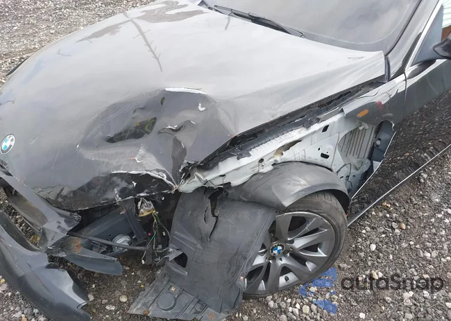 WBAKF5C58BE656137: 40673795