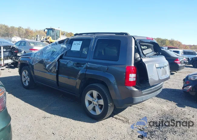 1C4NJRFB9GD697039: 40675896