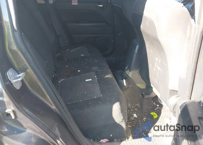 1C4NJRFB9GD697039: 40675896