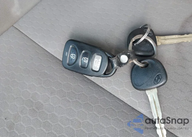 5NPD84LF4LH625834: 40679537