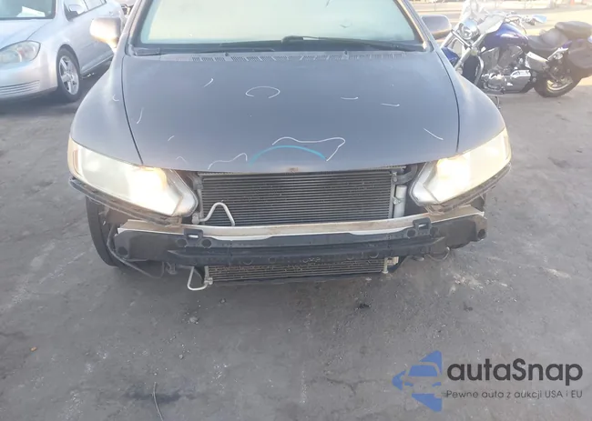 19XFA1F53BE035075: 40681210