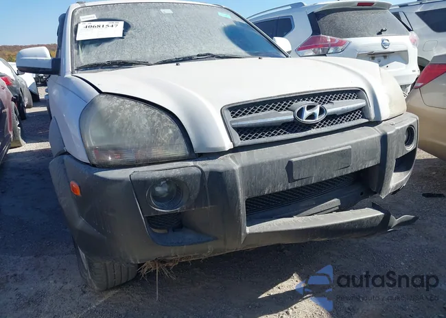 KM8JN12D67U494973: 40681547