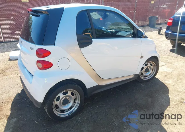 WMEEJ3BA4FK800163: 40681550