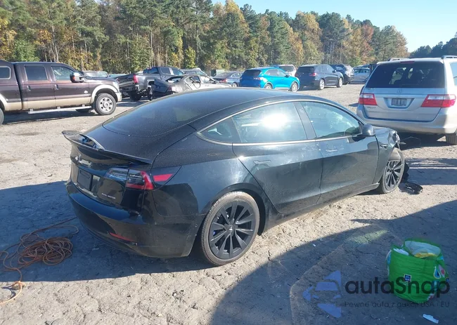 5YJ3E1EB4MF015588: 40682352