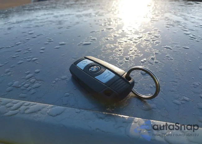 WBADW3C51BE439557: 40683197