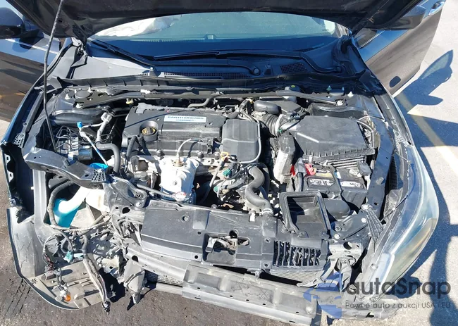 1HGCR2F59EA232813: 40682828