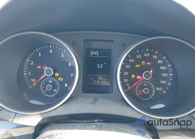 3VWKZ7AJ1BM664545: 40682940