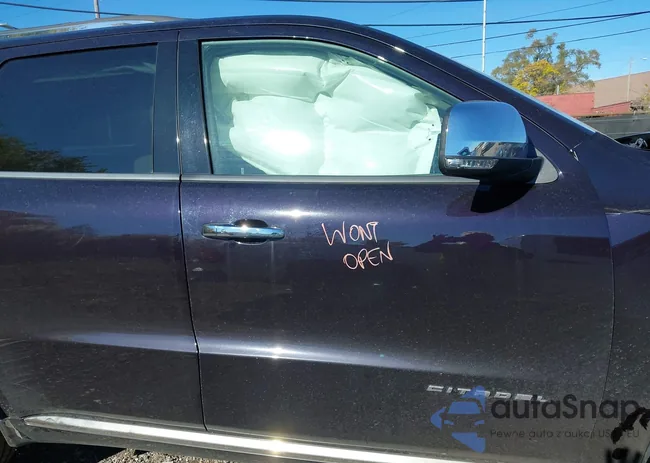 1C4RDJEG6LC281151: 40683061