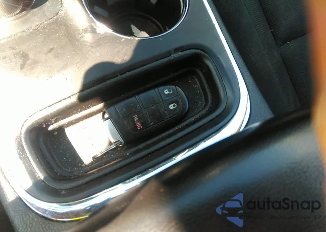 1C4RDJAG0FC946975: 40685705