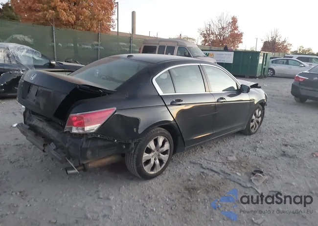 1HGCP26899A134483: 40687628