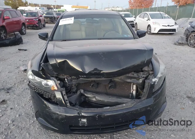 1HGCP26899A134483: 40687628