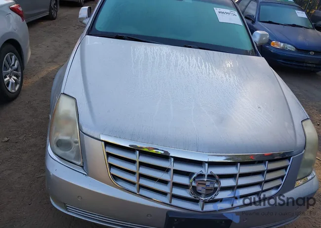 1G6KD5E66BU123288: 40690726