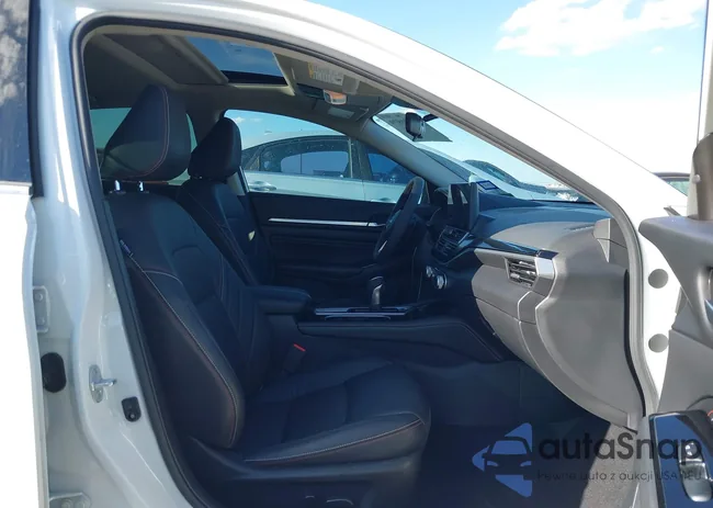 1N4BL4CV6PN423635: 40690879