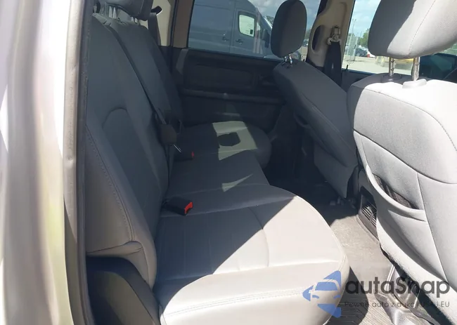 1C6RR7XT3ES210875: 40692093