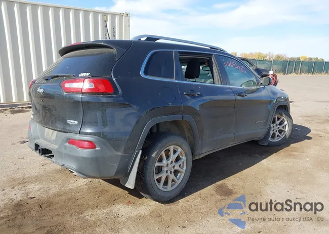 1C4PJMCS7GW144460: 40692482