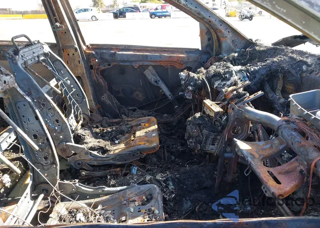 3C4PDCBG4GT156229: 40692484