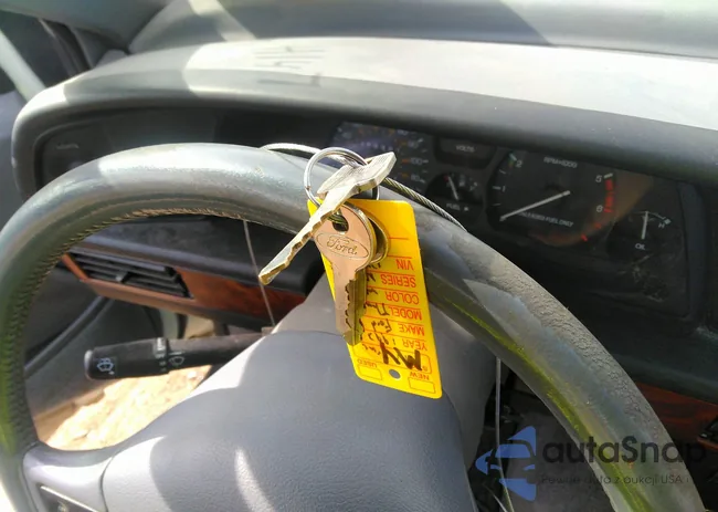 1FAPP6247PH147401: 40693557