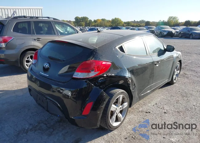 KMHTC6AD9FU234689: 40693991