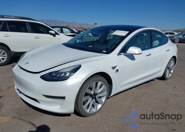 5YJ3E1EB1LF640500: 40696592